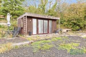 Photo 13- click for photo gallery